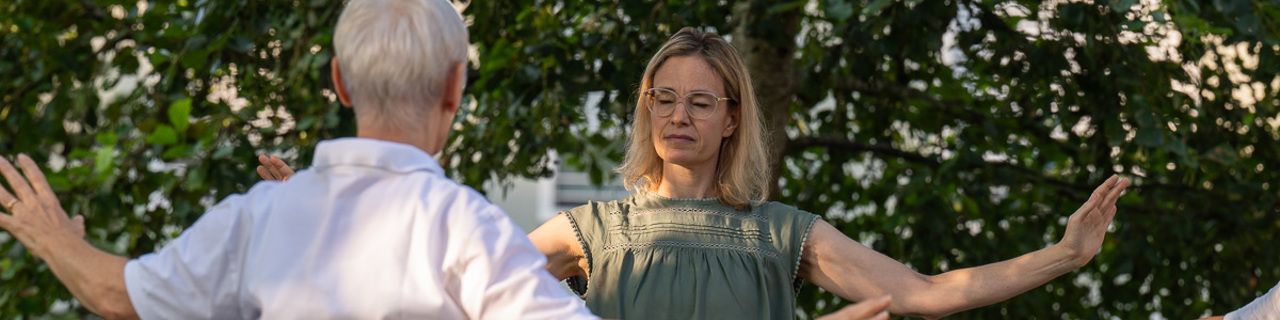 Qi Gong lesson with patients suffering from Long Covid